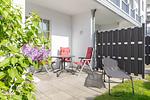 Terrasse mit Gartenmöbeln - Apartmenthaus Atlantik 006 - Top-Hundeurlaub