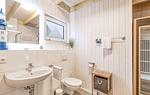 Badezimmer - Ferienhaus Störtebekers Koje Olpenitz - Top-Hundeurlaub