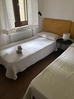 I112a Ferienwohnung "Teschien" direkt am Ledrosee mit eingezäunten kleinem Garten - herrliche Lage und herrliche Seesicht. - Top-Hundeurlaub