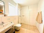 Badezimmer - Ferienhaus Weidefelderstrandhaus Olpenitz - Top-Hundeurlaub