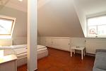Schlafzimmer - Appartementhaus Villa Sanssouci Fewo 2 "Kaptain's Kiek" - Top-Hundeurlaub