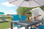 Terrasse - Haus: Terrasse, Seeblick, Sauna- und Schwimmbadnutzung - Top-Hundeurlaub