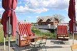 Landschaft - Haus: Terrasse, Seeblick, Sauna- und Schwimmbadnutzung - Top-Hundeurlaub