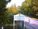 Fassade / Eingang - Zwergenhaus - Top-Hundeurlaub