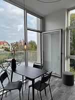 Essbereich und Balkon - Apartment 2 - Top-Hundeurlaub