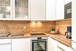 Küchenzeile mit Backofen und Spülmaschine - Ferienhaus 01 - Top-Hundeurlaub
