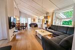 mit Blick in den Wohnbereich - Ferienhaus 25 - Top-Hundeurlaub
