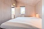 erstes Schlafzimmer mit Einzelbetten - Ferienhaus 06 - Top-Hundeurlaub
