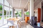 Wohnzimmer mit Essbereich - Ferienhaus 08 - Top-Hundeurlaub