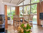Wohnzimmer mit Essbereich - Ferienhaus 14 - Top-Hundeurlaub