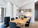 Wohnzimmer mit Blick zum Essbereich - Ferienhaus 17 - Top-Hundeurlaub