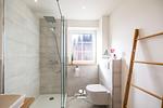 Ferienwohnung Mia, 1.OG Badezimmer - Ferienwohnung Mia, 1. OG - Top-Hundeurlaub