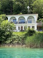 I11f außergewöhnlichen Domizil: Villa Federica - direkt am Strand des Ledrosees mit eigenem eingzäunten Garten - Top-Hundeurlaub