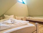 Schlafzimmer 2 mit zwei Einzelbetten - Küstenhof am Kap Arkona - Ferienhaushälfte "Königsmeerblick" - Top-Hundeurlaub