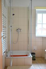 Badezimmer - Ferienhaus "Lütt Eiland" - Top-Hundeurlaub