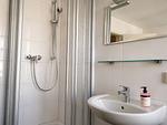 Badezimmer - Ferienhaus Am Ufer - Ferienwohnung Strandluft - Top-Hundeurlaub