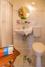 Badezimmer - Ferienhaus Am Ufer - Ferienwohnung Strandsand - Top-Hundeurlaub