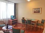 Wohnzimmer mit Essplatz - Hafen-Residenz -  Ferienwohnung "Dahlien" - Top-Hundeurlaub
