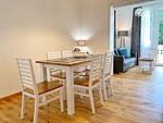 Wohnzimmer mit Essplatz - Villa Jenny - Appartement 2 - Top-Hundeurlaub