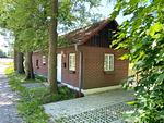 Hauptansicht - Hofgut Bisdamitz - Ferienhaus Knoff - Top-Hundeurlaub