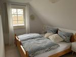 Schlafzimmer - Ferienhaus "Heidi´s Reethaus" in Dranske / Goos - Top-Hundeurlaub