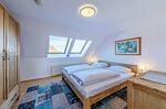 Ferienwohnung Seeblick Waren (Müritz) - Schlafzimmer - rustikal und bequem - Seeblick - Top-Hundeurlaub