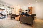 Ferienwohnung Pusteblume in Malchow Wohnzimmer mit Zugang zur Terrasse - Pusteblume - Top-Hundeurlaub