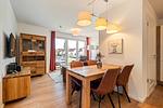 Ferienwohnung Müritzquartier No.13 Hafenresidenz Waren (Müritz) - Küche mit Essbereich - Müritzquartier No.13 - Top-Hundeurlaub