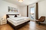 Ferienwohnung Müritzquartier No.13 Hafenresidenz Waren (Müritz) - Schlafzimmer mit Hafenblick - Müritzquartier No.13 - Top-Hundeurlaub