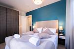 Ferienwohnung Seeluft Wustrow Schlafzimmer mit Boxspringbett - Seeluft - Top-Hundeurlaub