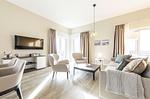 Ferienwohnung Störtebeker Suite Ostseebad Wustrow ZweiWasser Alte Seefahrtschule Wohnzimmer - Störtebeker Suite - Top-Hundeurlaub