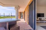 Ferienwohnung Leonie Hafenresidenz Waren (Müritz) - Terrasse mit Wasserblick - Leonie - Top-Hundeurlaub