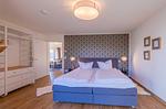Ferienwohnung Am lütten Meer Hafenresidenz Waren (Müritz) - Schlafzimmer mit Doppelbett - Am lütten Meer - Top-Hundeurlaub
