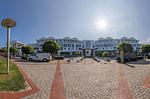 Ferienwohnung Küstenglück Aparthotel Zingst - Außenansicht Hauptgebäude im Sonnenschein - Küstenglück - Top-Hundeurlaub