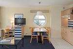Ferienwohnung Bernsteinwind in Zingst - Essbereich mit Küche - Bernsteinwind - Top-Hundeurlaub