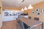 Ferienwohnung Müritzsonne Hafenresidenz Waren (Müritz) - Küche mit Essbereich - Müritzsonne - Top-Hundeurlaub