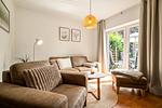 Blumenhaus in Waren Wohnbereich mit Blick in den Garten - Blumenhaus - Top-Hundeurlaub
