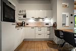 Ferienhaus Große Sommerliebe Waren (Müritz) - Moderne, voll ausgestattete Küche mit Essbereich und stilvollem Design - Große Sommerliebe - Top-Hundeurlaub