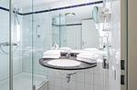 Ferienwohnung Seebär in Zingst - Badezimmer mit Glasdusche - Seebär - Top-Hundeurlaub