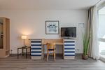Ferienwohnung Seebär in Zingst - Blick auf den Arbeitsplatz im Wohnzimmer - Seebär - Top-Hundeurlaub