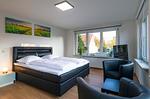 Ferienhaus Casa Castagno Blick in eins der hellen Schlafzimmer - Casa Castagno - Top-Hundeurlaub