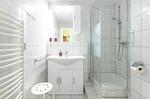 Ferienwohnung Abendsonne Waren - Badezimmer mit Dusche - Abendsonne - Top-Hundeurlaub