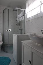 Badezimmerbereich im Ferienhaus Villa Lilla in Viserum Schweden - Villa Lilla - Top-Hundeurlaub