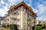 Fassade / Eingang - Ferienwohnung Auszeit nur 100 m zum Strand mit Balkon - Top-Hundeurlaub