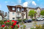 Fassade / Eingang - Ferienwohnung Auszeit nur 100 m zum Strand mit Balkon - Top-Hundeurlaub