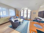 Wohnzimmer - Komfort Ferienwohnung mit 1 Schlafzimmer und Balkon im Dachgeschoss (024) - Top-Hundeurlaub