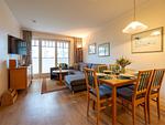 Wohnzimmer - Komfort Ferienwohnung mit 1 Schlafzimmer und Terrasse im Erdgeschoss (003) - Top-Hundeurlaub