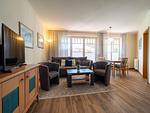 Wohnzimmer - Komfort Ferienwohnung mit 1 Schlafzimmer und Terrasse im Erdgeschoss (003) - Top-Hundeurlaub