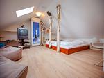 Schlafzimmer - Komfort Ferienwohnung mit 1 Schlafzimmer und Balkon im Dachgeschoss (023) - Top-Hundeurlaub