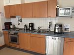 Küche / Küchenzeile - Komfort Ferienwohnung mit 1 Schlafzimmer und Balkon im Obergeschoss (077) - Top-Hundeurlaub